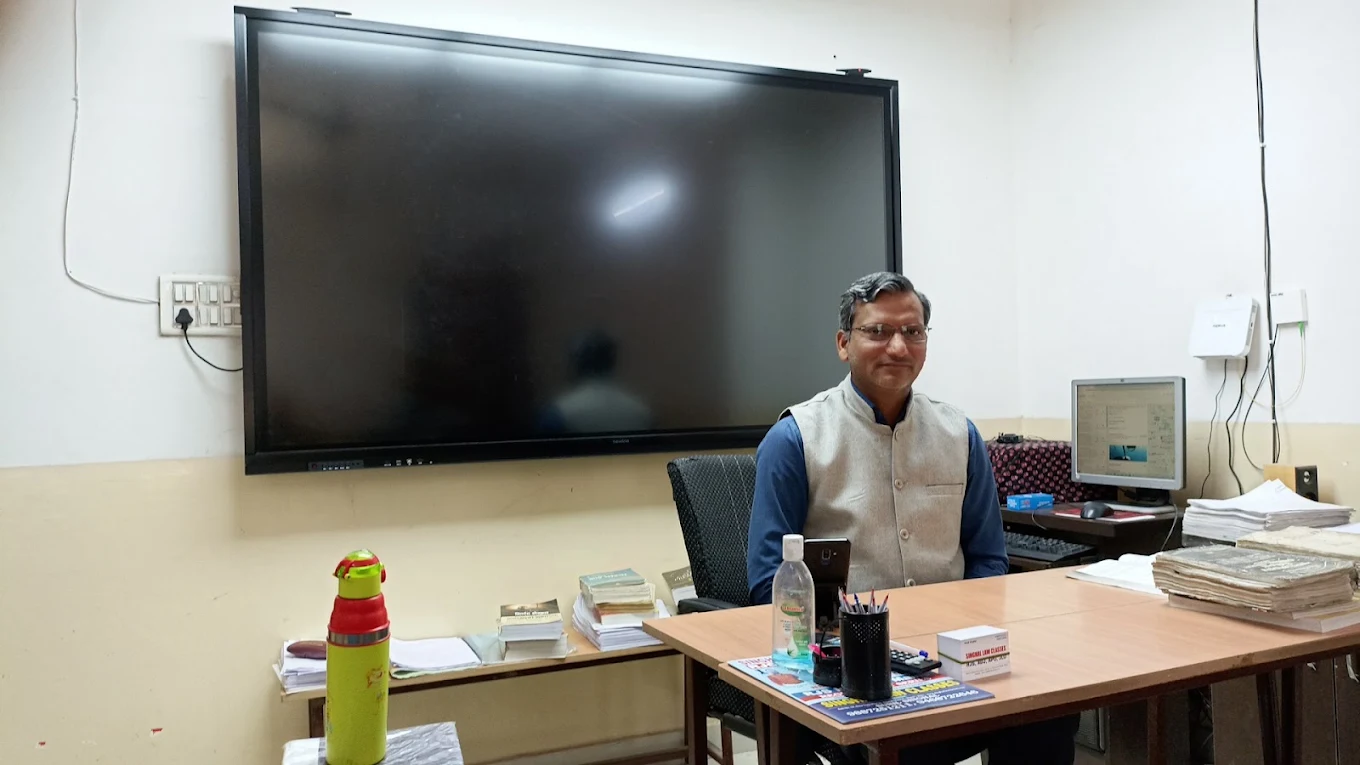 Singhal Law Classes campus